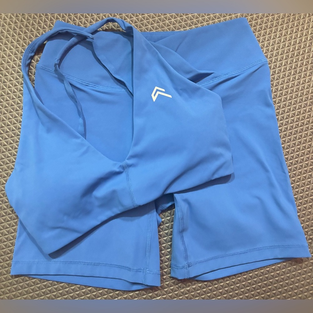 UNIFIED SET RETRO BLUE - SMALL BRA MEDIUM WRAP SHORTS